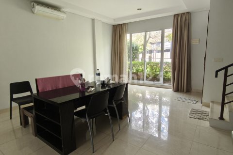 Дом с 4 спальнями в Cengkareng, Джакарта, № 9388 8