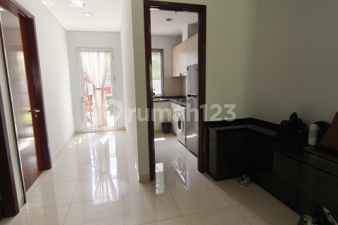 Дом с 4 спальнями в Cengkareng, Джакарта, № 9388 4