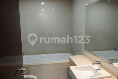 4 bedrooms House in Kembangan, Jakarta, No. 9387 23
