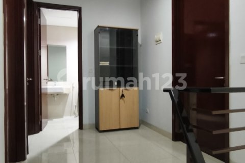 4 bedrooms House in Kembangan, Jakarta, No. 9387 17