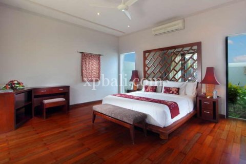 4 bedrooms Villa in Nusa Dua, Badung, No. 9385 9