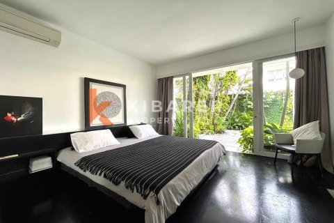 2 bedrooms Villa in Seminyak, Badung, Indonesia No. 12225 20