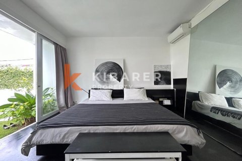 2 bedrooms Villa in Seminyak, Badung, Indonesia No. 12225 10