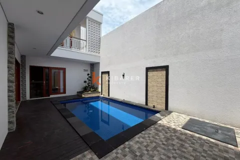 2 bedrooms Villa in Denpasar, Indonesia No. 12227 3