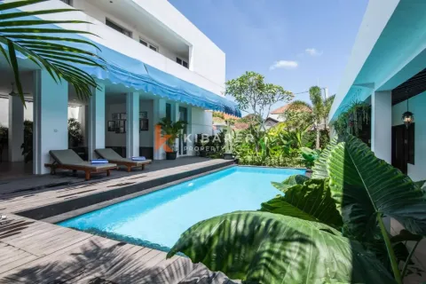 6 bedrooms Villa in Tibubeneng, Badung, Indonesia No. 12228