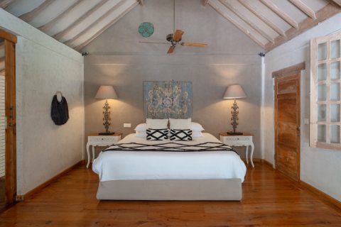 Вилла с 5 спальнями в Seminyak, Бадунг, № 1021 21