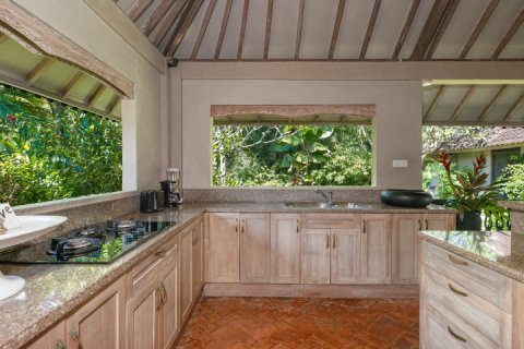 Вилла с 5 спальнями в Seminyak, Бадунг, № 1021 17