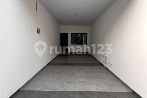 4 bedrooms House in Kebon Jeruk, Jakarta, No. 8778 4
