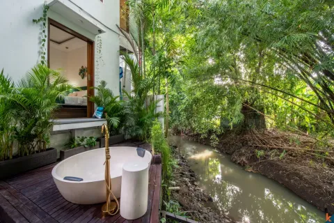 3 bedrooms Villa in Badung, Indonesia No. 10972 4