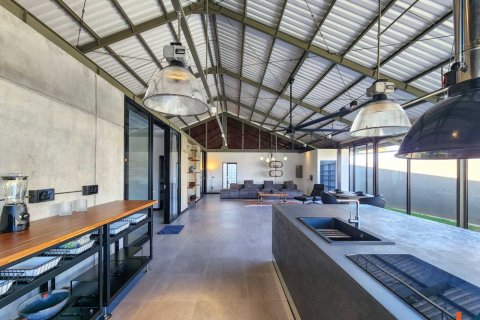 3 bedrooms Villa in Kerobokan, Badung, Indonesia No. 10971 12