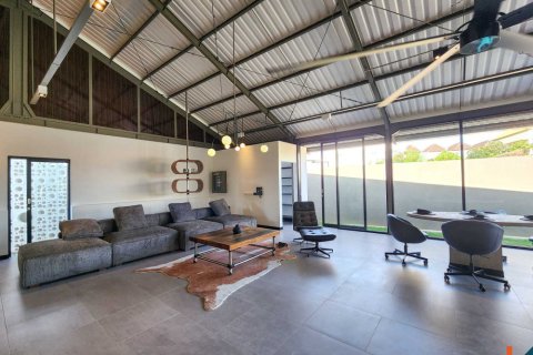 3 bedrooms Villa in Kerobokan, Badung, Indonesia No. 10971 7