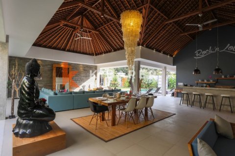 4 bedrooms Villa in Badung, Indonesia No. 12001 19