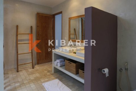 4 bedrooms Villa in Badung, Indonesia No. 12001 16
