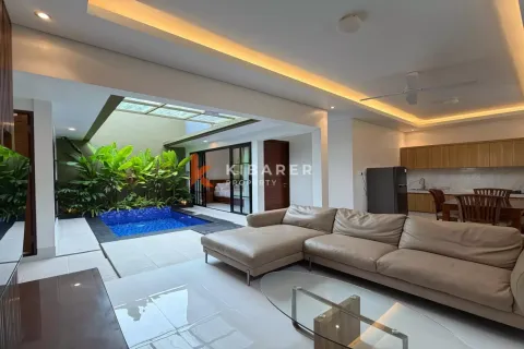 2 bedrooms Villa in Kerobokan, Badung, Indonesia No. 11999 5