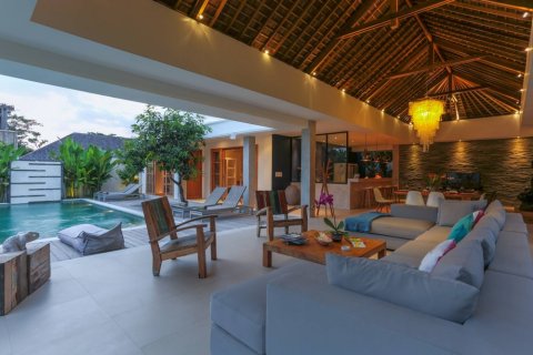 2 bedrooms Villa in Badung, Indonesia No. 12002 18