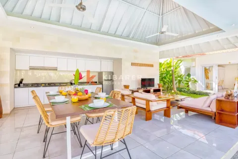 3 bedrooms Villa in Kerobokan, Badung, Indonesia No. 12000 7