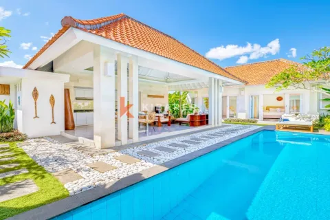3 bedrooms Villa in Kerobokan, Badung, Indonesia No. 12000 4