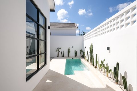 77m2 Villa in Badung, Indonesia No. 13676 4