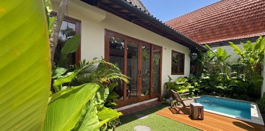 Studio Villa in Pecatu, Badung, Indonesia No. 13670