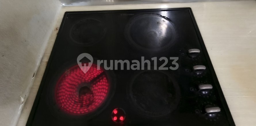 2 bedrooms Apartment in Jakarta,  No. 6586