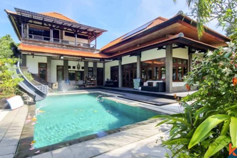 Вилла с 5 спальнями в Karangasem, Карангасем, Индонезия № 11150 1