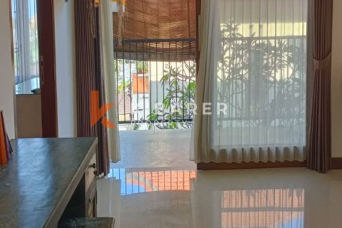 3 bedrooms Villa in Denpasar, Indonesia No. 11872 10