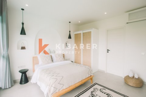3 bedrooms Villa in Tibubeneng, Badung, Indonesia No. 11874 17
