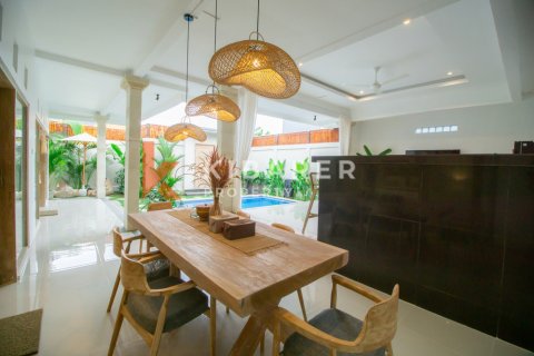 2 bedrooms Villa in Badung, Indonesia No. 11875 8