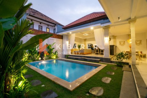2 bedrooms Villa in Badung, Indonesia No. 11875 3