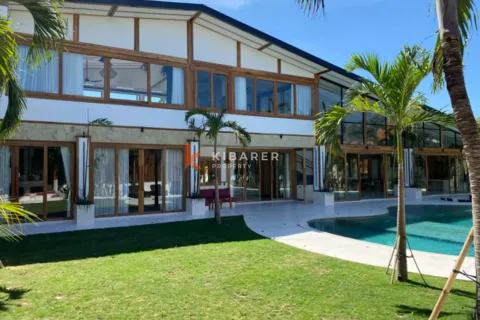 5 bedrooms Villa in Badung, Indonesia No. 11870 13