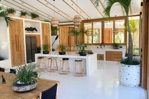 5 bedrooms Villa in Badung, Indonesia No. 11870 4