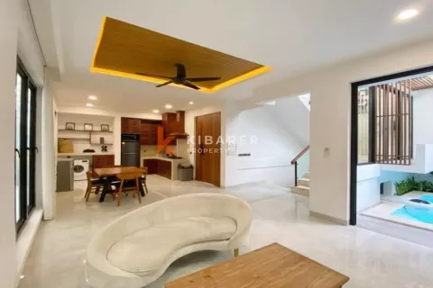 3 bedrooms Villa in Badung, Indonesia No. 11871 4