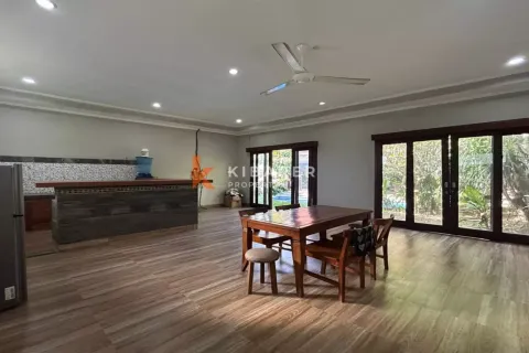 2 bedrooms Villa in Kerobokan, Badung, Indonesia No. 11900 6