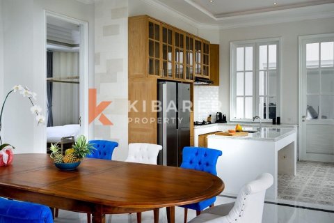 4 bedrooms Villa in Tibubeneng, Badung, Indonesia No. 11901 9