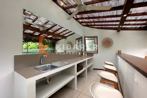 4 bedrooms Villa in Tibubeneng, Badung, Indonesia No. 11899 29