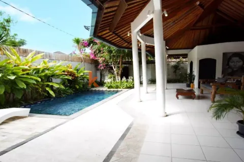 3 bedrooms Villa in Seminyak, Badung, Indonesia No. 11904 17