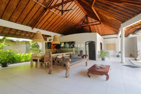3 bedrooms Villa in Seminyak, Badung, Indonesia No. 11904 8
