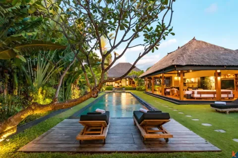 Вилла с 3 спальнями в Seminyak, Бадунг, Индонезия № 10175 9