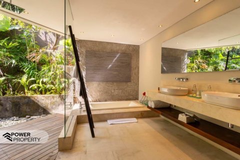 3 bedrooms Villa in Seminyak, Badung,  No. 195 8