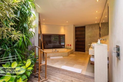 3 bedrooms Villa in Seminyak, Badung,  No. 195 17
