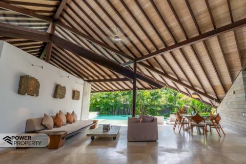 3 bedrooms Villa in Seminyak, Badung,  No. 195 4