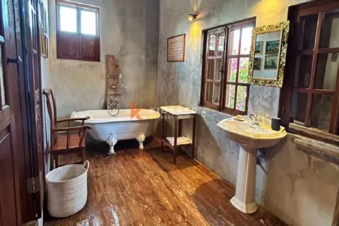5 bedrooms Villa in Kerobokan, Badung, Indonesia No. 12298 11