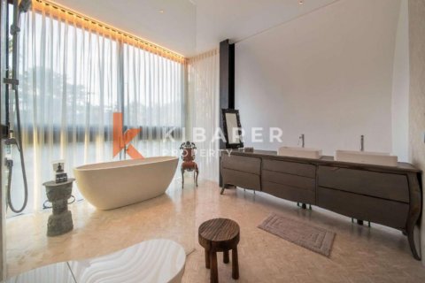 5 bedrooms Villa in Tibubeneng, Badung, Indonesia No. 12300 18