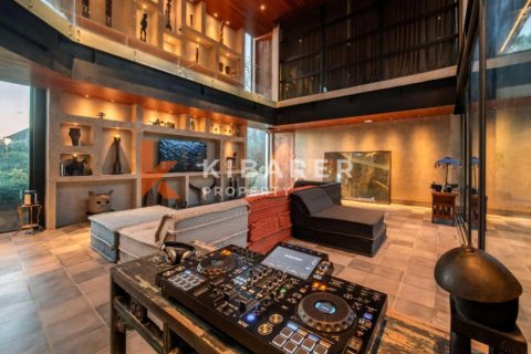 5 bedrooms Villa in Tibubeneng, Badung, Indonesia No. 12300 7
