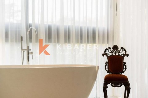 5 bedrooms Villa in Tibubeneng, Badung, Indonesia No. 12300 17