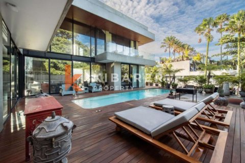 5 bedrooms Villa in Tibubeneng, Badung, Indonesia No. 12300 2