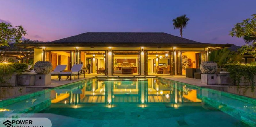 6 bedrooms Villa in Jimbaran, Badung, Indonesia No. 13578