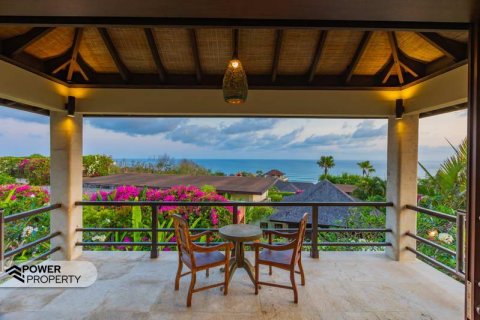 6 bedrooms Villa in Jimbaran, Badung, Indonesia No. 13578 6