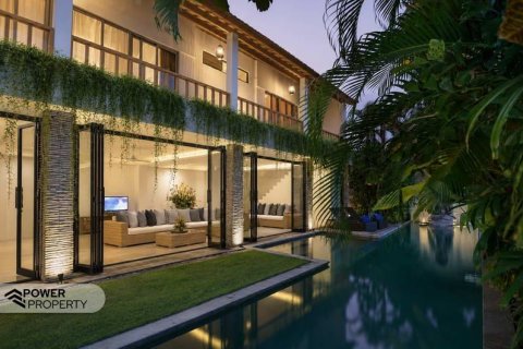 3 bedrooms Villa in Seminyak, Badung, Indonesia No. 13575 6