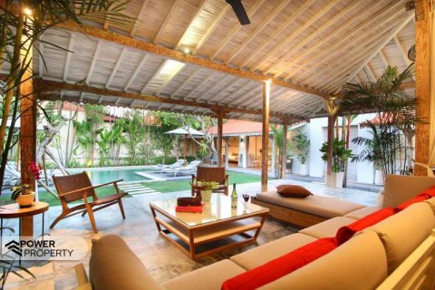 4 bedrooms Villa in Canggu, Badung, Indonesia No. 13577 15